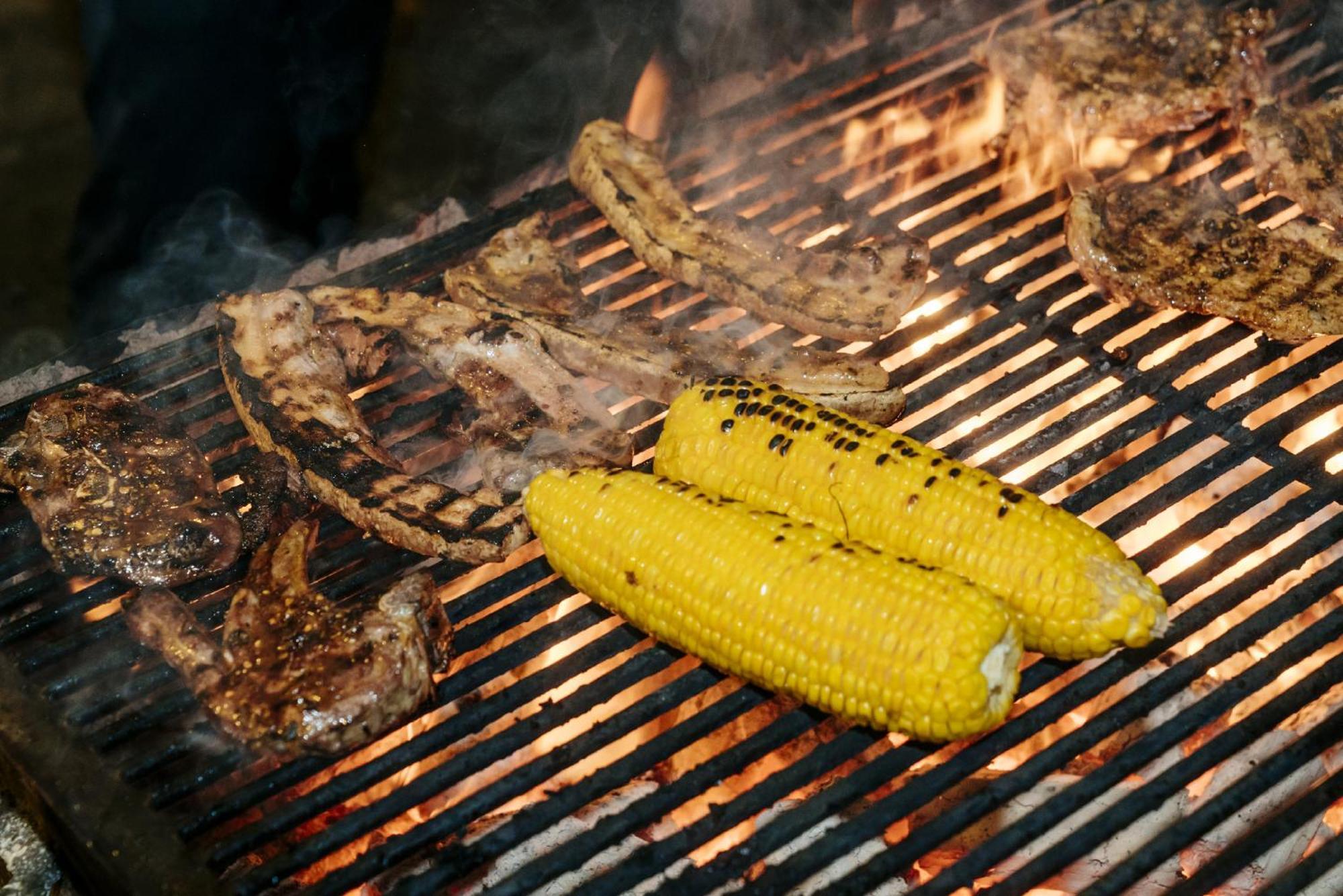 Blue Bay Resort - Access To Pool And Beach-Phuket & Krabi Ko Yao Yai Ngoại thất bức ảnh Corn cobs on a barbecue