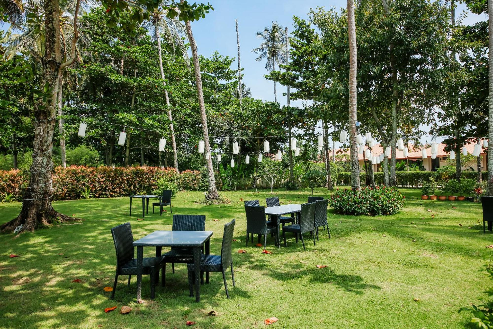 Blue Bay Resort - Access To Pool And Beach-Phuket & Krabi Ko Yao Yai Ngoại thất bức ảnh The garden of the hotel