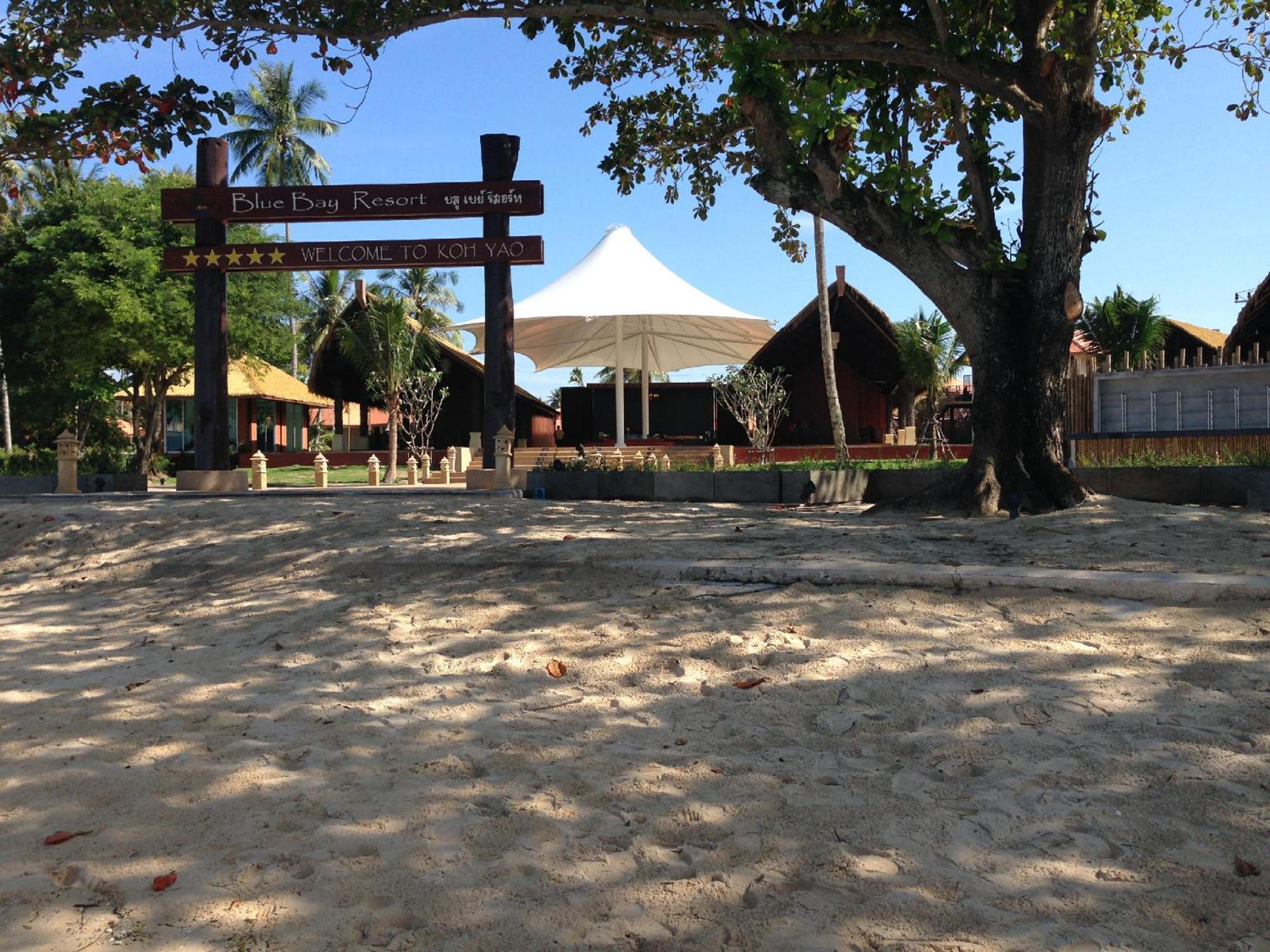 Blue Bay Resort - Access To Pool And Beach-Phuket & Krabi Ko Yao Yai Ngoại thất bức ảnh Entrance to the resort